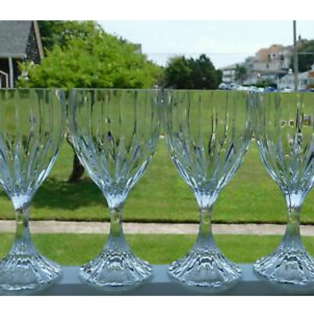 MIKASA Park Lane Wine/Water Goblets, 6-3/4”, Used